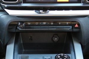 Citroen C5 Aircross 1.2 PureTech 130 interior (8)