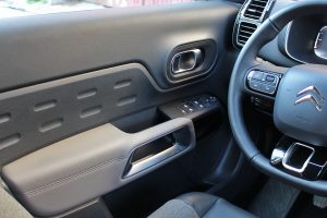 Citroen C5 Aircross 1.2 PureTech 130 interior (9)