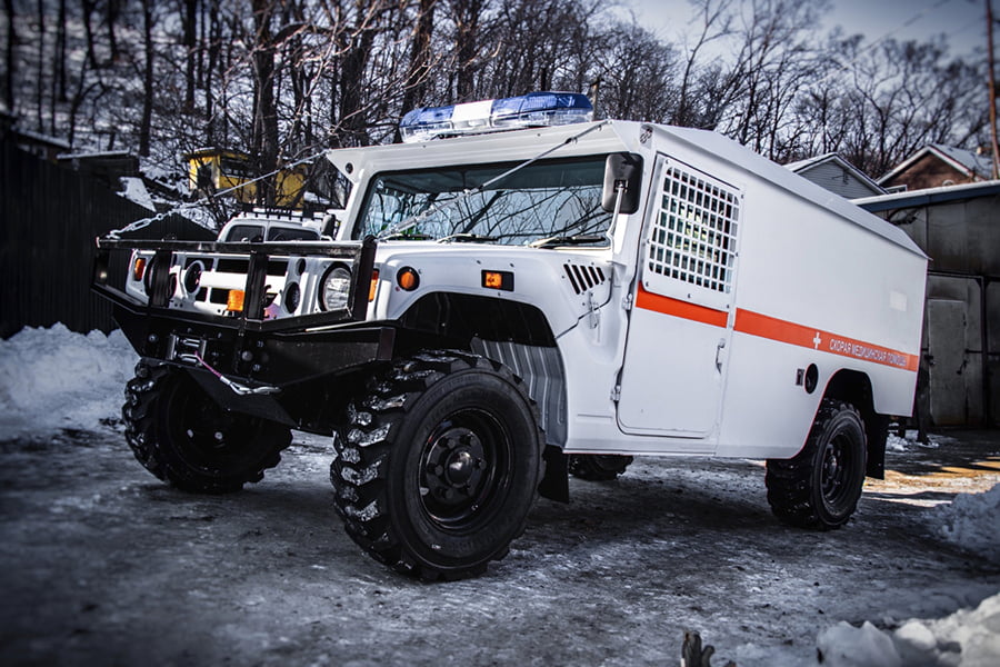 https://autogreeknews.gr/wp-content/uploads/2020/01/Hummer_Ambulance_4.jpg