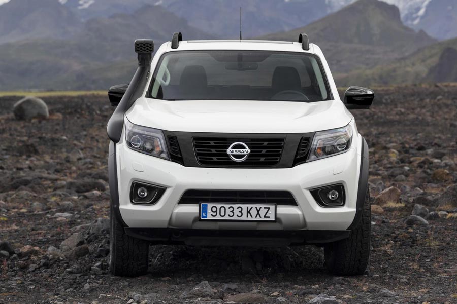 https://autogreeknews.gr/wp-content/uploads/2020/01/Nissan-Navara-OFF-ROADER-AT32-1.jpg