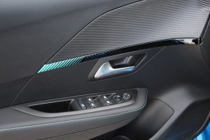 Peugeot 208 1.2 PureTech 100 (24)