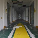 abandon_caterham_offices_6