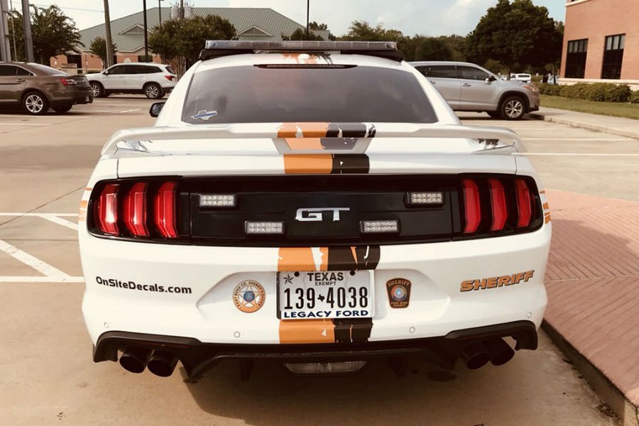 https://autogreeknews.gr/wp-content/uploads/2020/01/ford-mustang-sheriff3.jpg