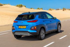 hyundai-kona-hybrid-blue-lagoon-12