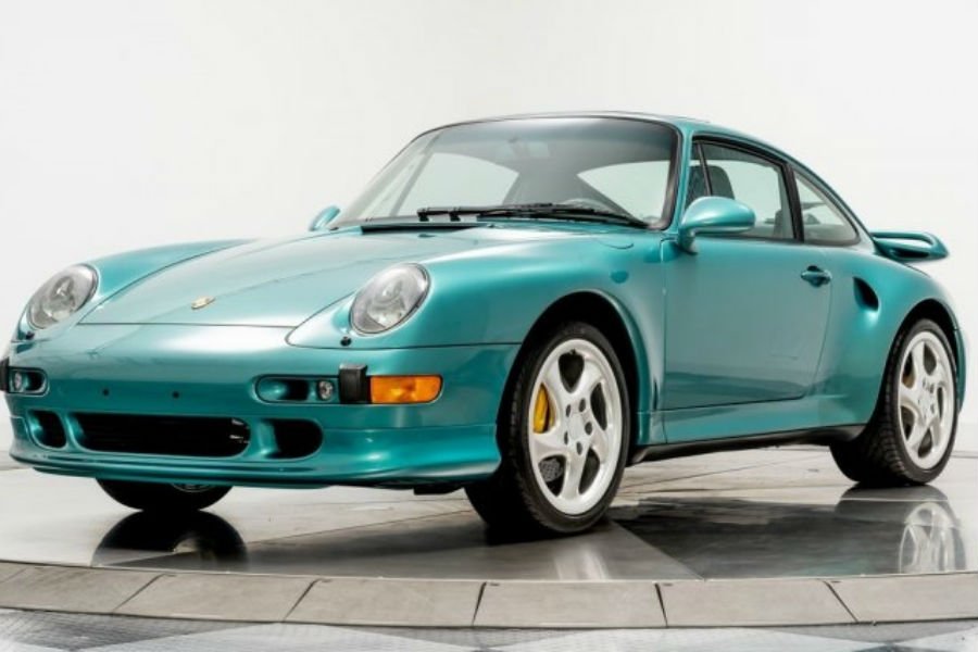 https://autogreeknews.gr/wp-content/uploads/2020/01/porsche-993-turbo-san-kainourgia.jpg