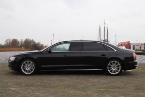 Audi_A8_Limo_2
