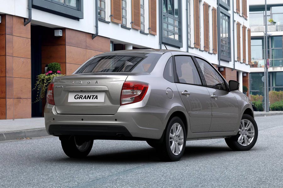 https://autogreeknews.gr/wp-content/uploads/2020/02/Lada-Granta-Sedan-2.jpg