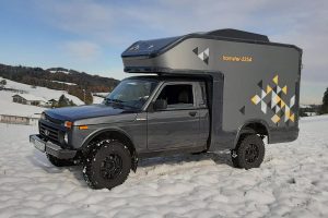 Lada-Niva-caravan-(1)