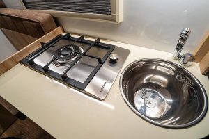 Lada-Niva-caravan-(7)