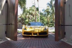 Mansion_Ferrari_Boat_1