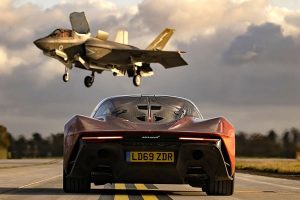 McLarenSpeedtailVsF35_2