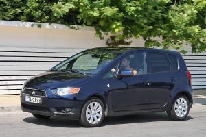 Mitsubishi-Colt-1