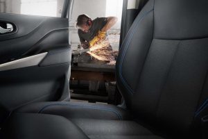 Nissan-Navara-N-Guard-SV3-Interior-(1)
