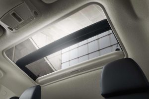 Nissan-Navara-N-Guard-SV3-Interior-(2)