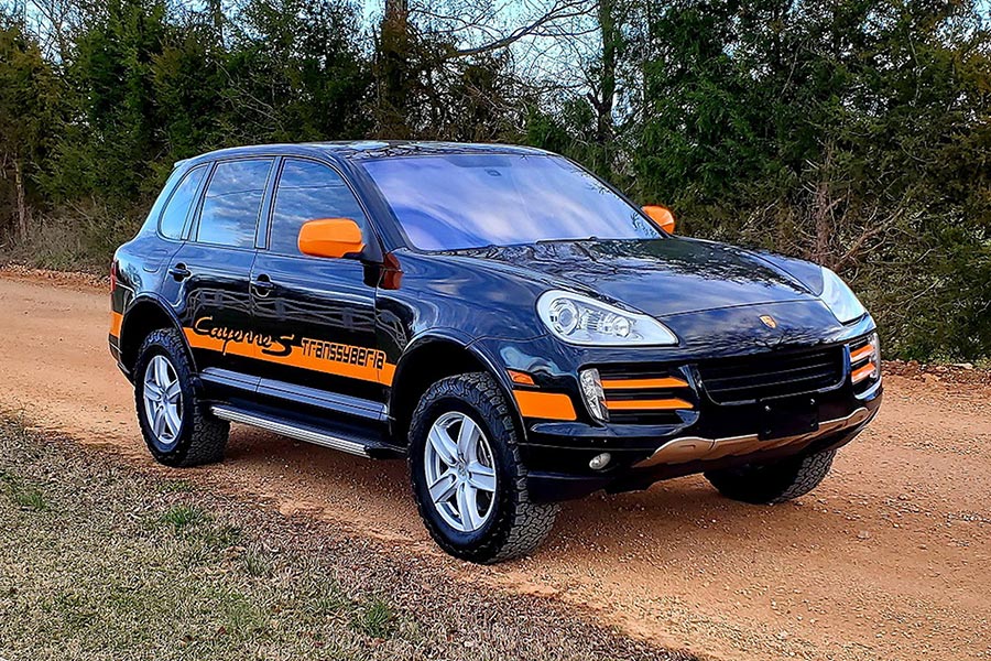 Δημοπρατείται εξαιρετικά σπάνια Porsche Cayenne
