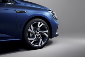Renault-Megane-2020-(4)