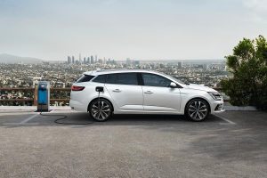 Renault-Megane-2020-(9)