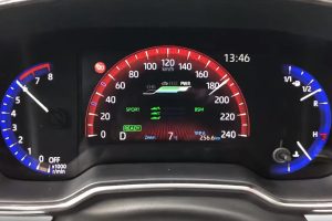 Toyota Corolla 2,0 Hybrid acceleration