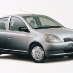 Toyota-Yaris-2000