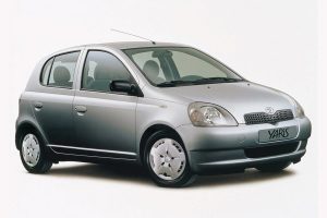 Toyota-Yaris-2000
