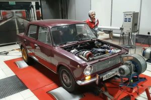 apistefto lada 700 ippwn