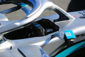 kinoumeno timoni mercedes