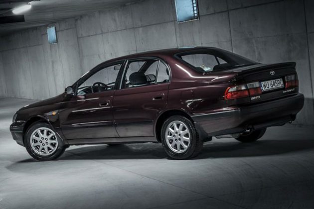 Фары toyota carina e