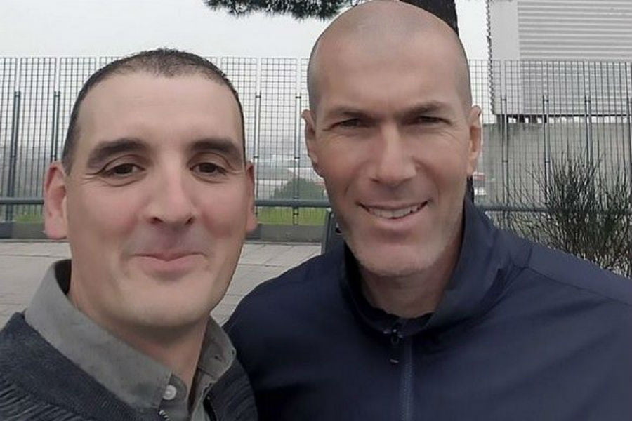 https://autogreeknews.gr/wp-content/uploads/2020/02/trakarisma-zidane3.jpg