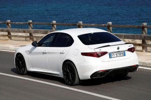 Alfa-Romeo-Giulia-Veloce-Ti-(3)
