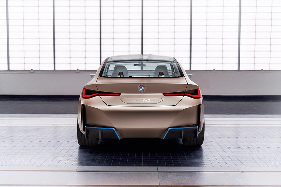https://autogreeknews.gr/wp-content/uploads/2020/03/BMW_Concept_i4_4.jpg