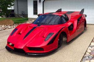 Ferrari_Enzo_jet_3
