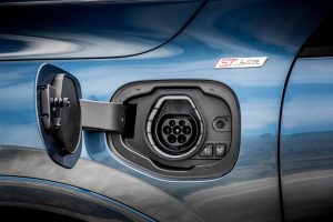 Kuga_ST-Line_X_Plug-In_Hybrid_060