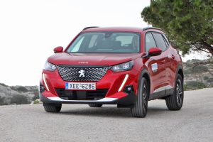Peugeot 2008 1.5 BlueHDi (1)