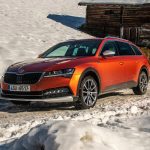 Skoda-Superb-Scout-2020-(3)