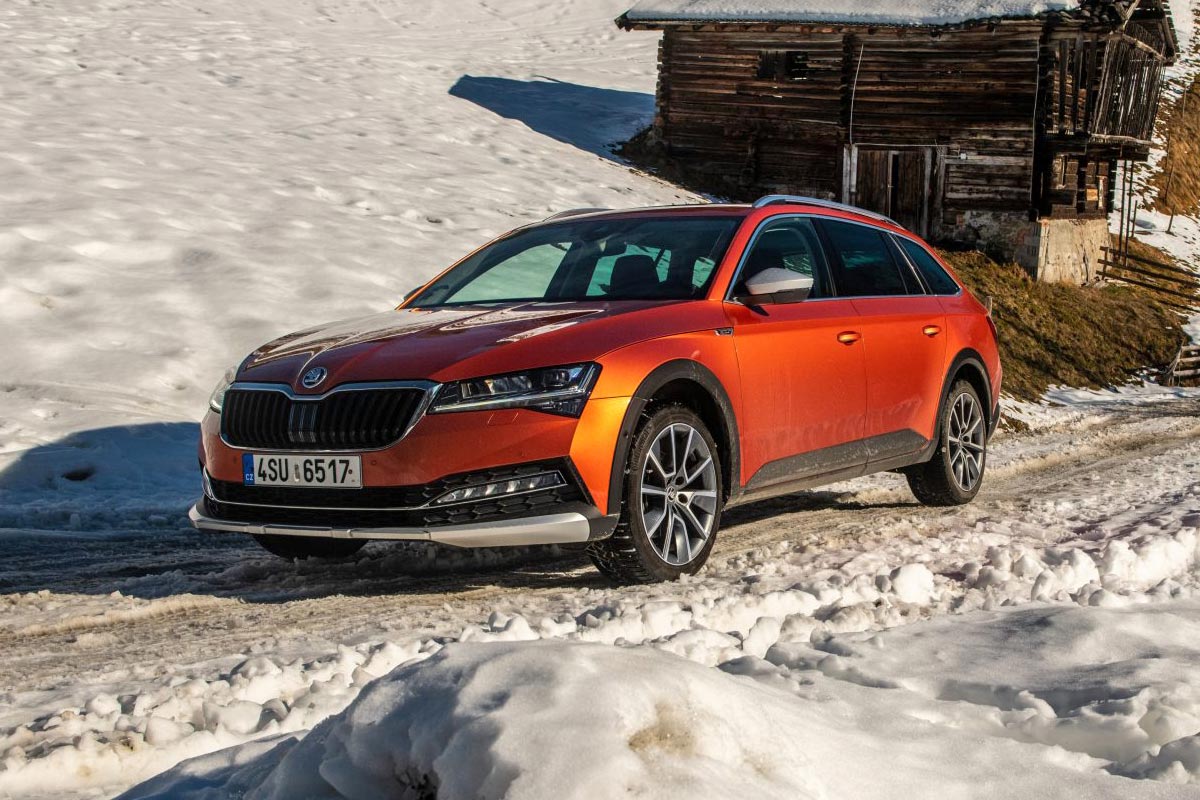 https://autogreeknews.gr/wp-content/uploads/2020/03/Skoda-Superb-Scout-2020-3.jpg