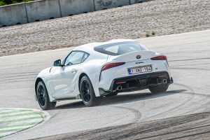 Toyota-Supra-2.0-(5)