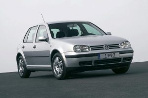 VW-Golf-Mk4-(1)