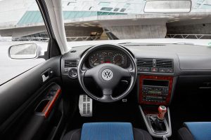 VW-Golf-Mk4-(11)