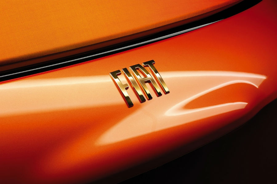 https://autogreeknews.gr/wp-content/uploads/2020/03/fiat-500e-bulgari3.jpg