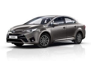 Avensis__02