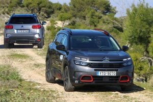 Citroen C5 Aircross 1,2T vs 1,5D 900X600