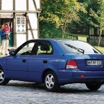 HYUNDAI-Accent-2000-(2)