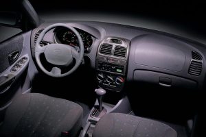 HYUNDAI-Accent-2000-(5)