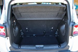 Jeep Renegade 1.3 180 PS (17)