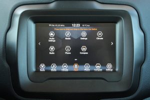 Jeep Renegade 1.3 180 PS (24)