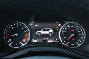 Jeep Renegade 1.3 180 PS (30)