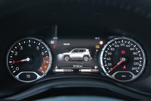 Jeep Renegade 1.3 180 PS (31)