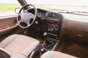 Kia-Sportage-1st-gen-(6)