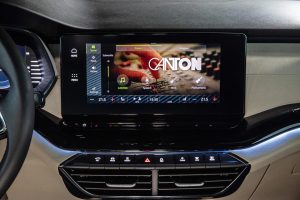 NEA-SKODA-OCTAVIA-@CRETE_INTERIOR_5