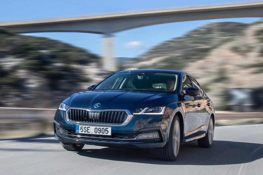 https://autogreeknews.gr/wp-content/uploads/2020/04/NEA-SKODA-OCTAVIA-GRAND-COUPE-@CRETE_5.jpg